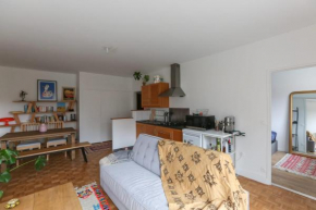 Charming apartment in Buttes Chaumont